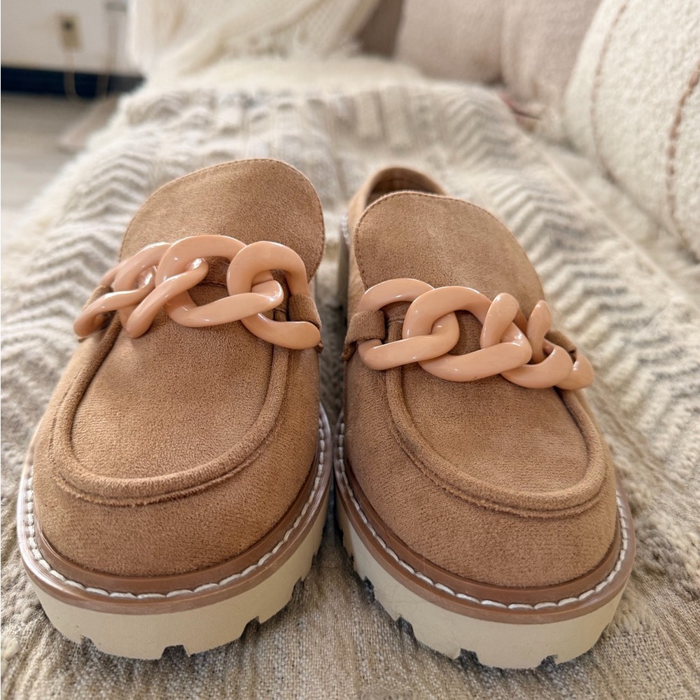 Pierre Dumas Camel Loafers with Chain Accent